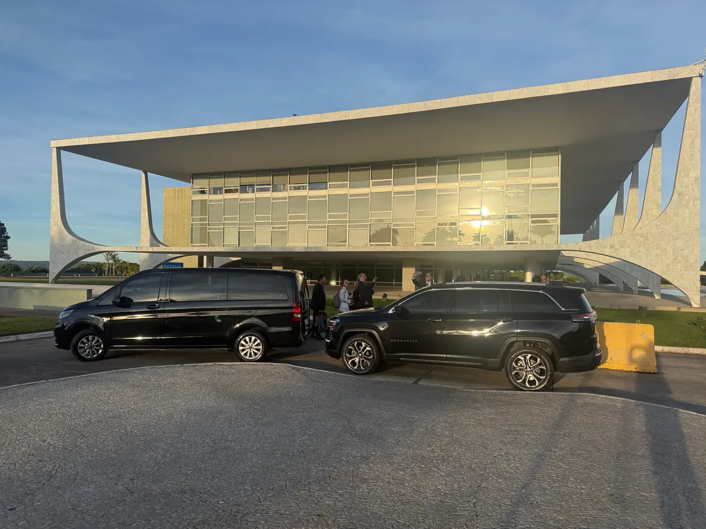 Frota e atendimento da Roas Transfer em Brasília